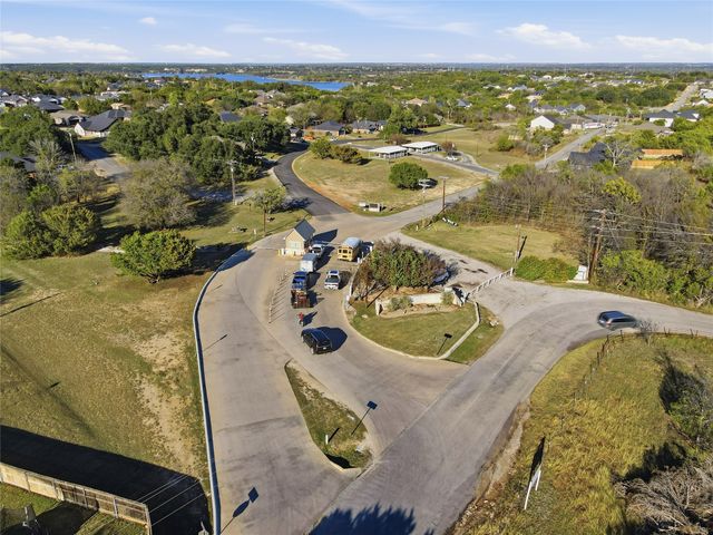 5007 Terlingua Drive, Granbury, TX 76048