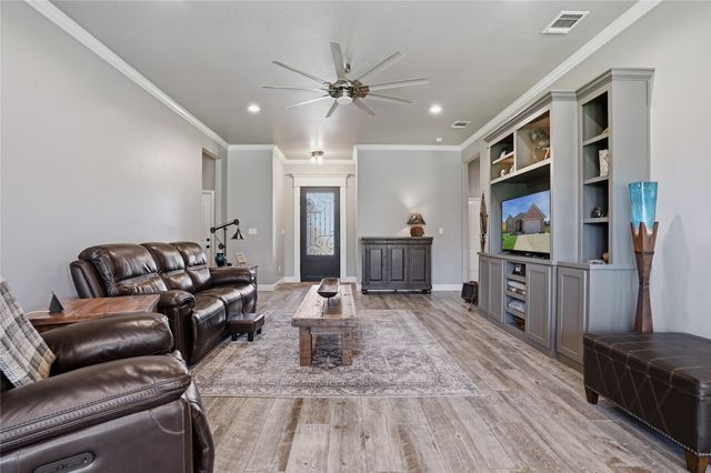 5007 Terlingua Drive, Granbury, TX 76048