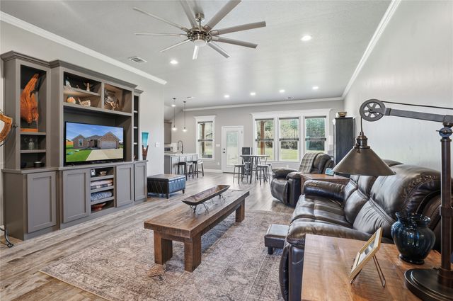 5007 Terlingua Drive, Granbury, TX 76048