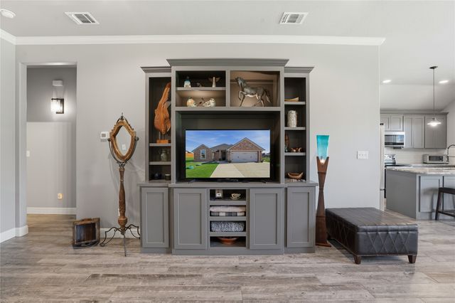 5007 Terlingua Drive, Granbury, TX 76048