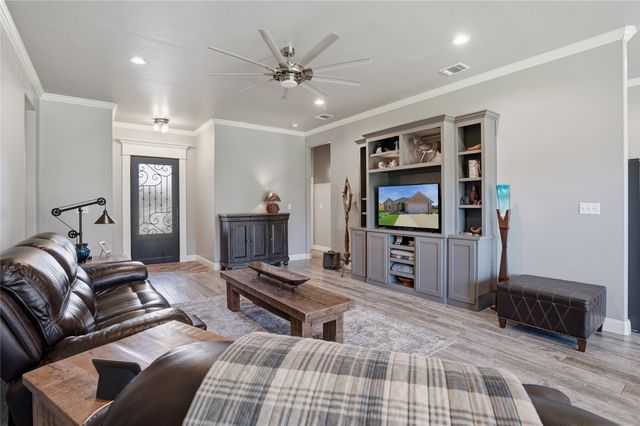 5007 Terlingua Drive, Granbury, TX 76048