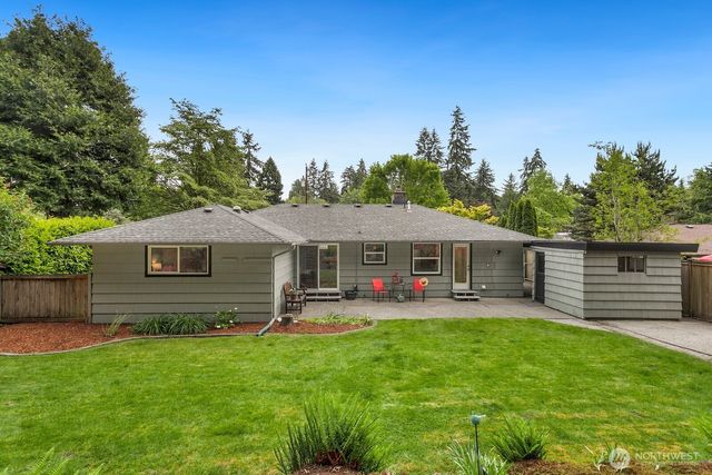 16915 22nd Avenue SW, Burien, WA 98166