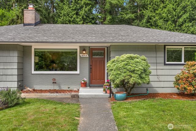 16915 22nd Avenue SW, Burien, WA 98166
