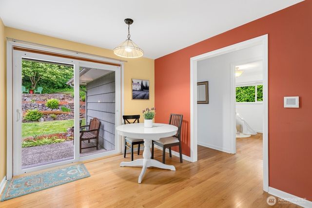 16915 22nd Avenue SW, Burien, WA 98166