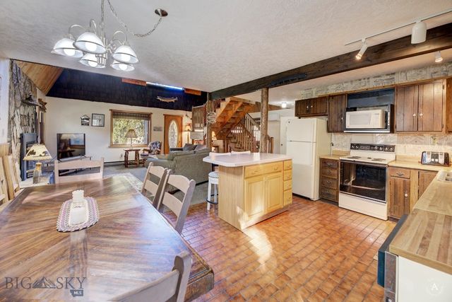 7 Meadow Lane, Cascade, MT 59421