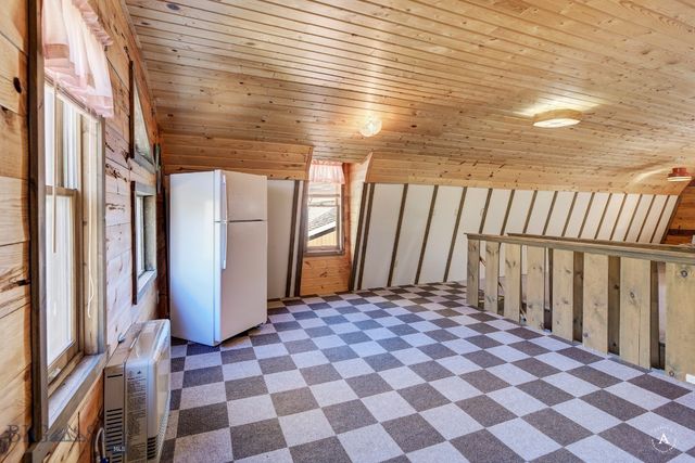 7 Meadow Lane, Cascade, MT 59421