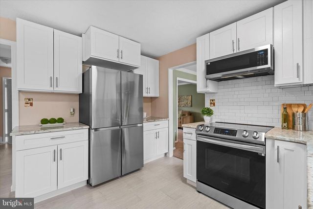 1 DORIS CT, Bear, DE 19701