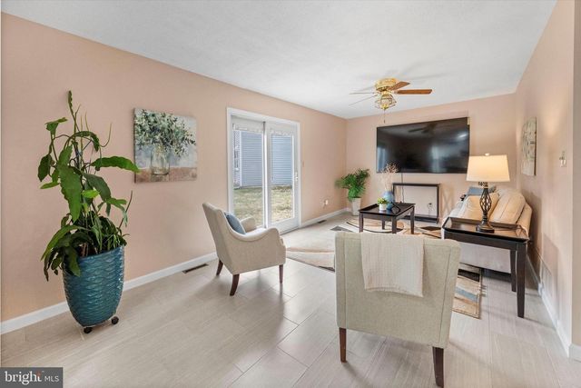 1 DORIS CT, Bear, DE 19701