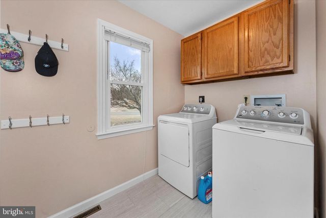 1 DORIS CT, Bear, DE 19701