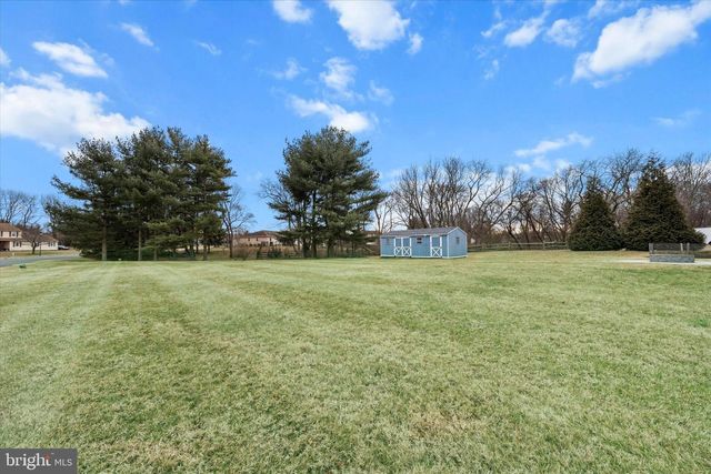 1 DORIS CT, Bear, DE 19701