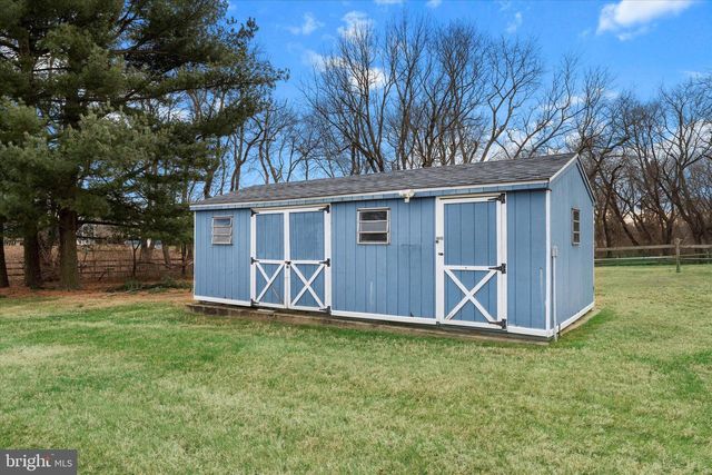 1 DORIS CT, Bear, DE 19701