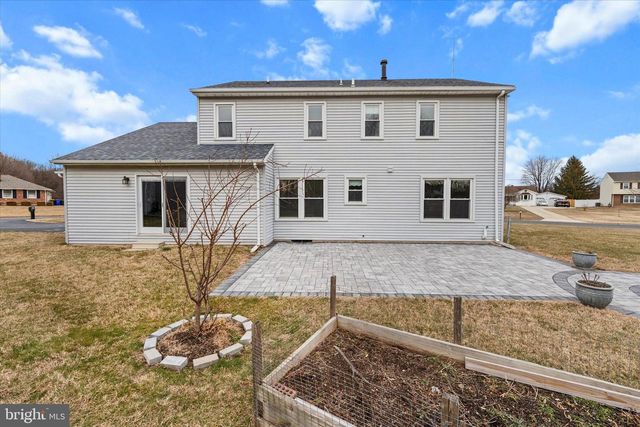 1 DORIS CT, Bear, DE 19701