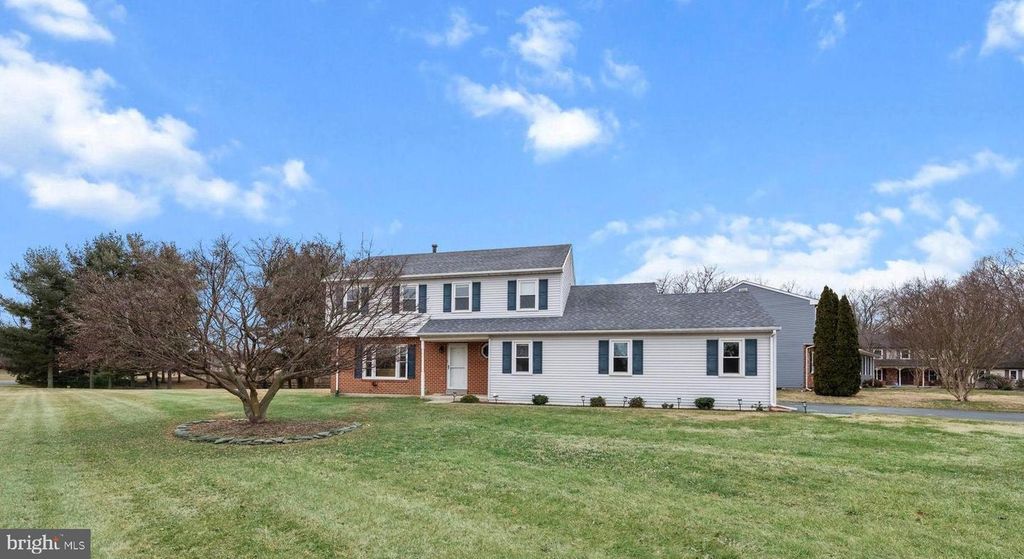 1 DORIS CT, Bear, DE 19701