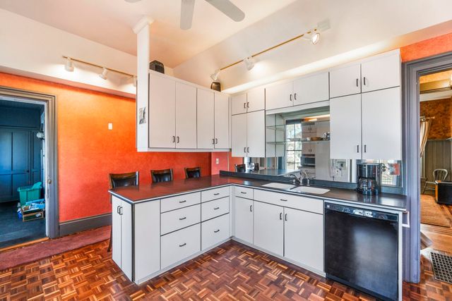 628 Walnut St, Osage, IA 50461