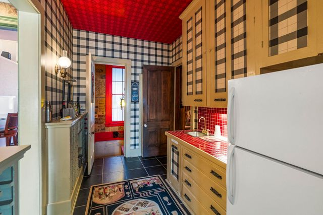 628 Walnut St, Osage, IA 50461