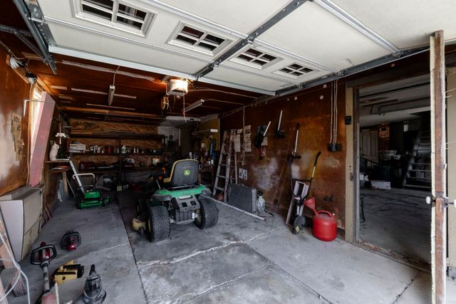 628 Walnut St, Osage, IA 50461