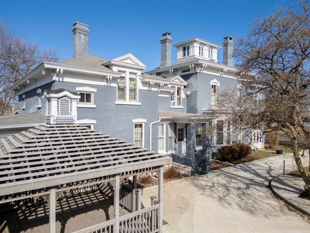 628 Walnut St, Osage, IA 50461