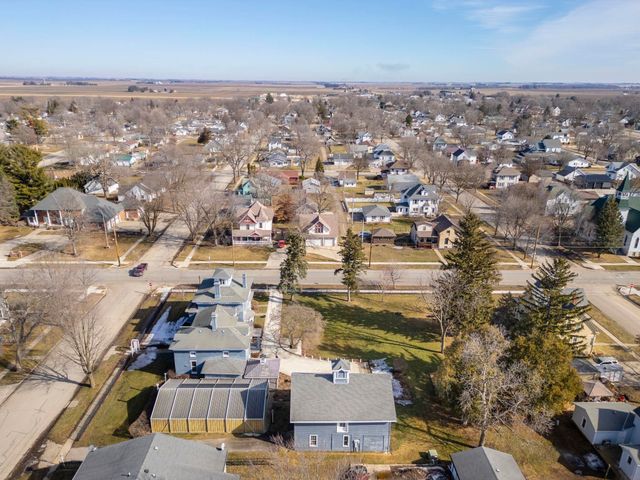 628 Walnut St, Osage, IA 50461