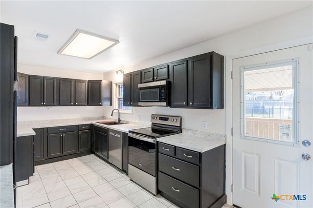 208 N 2nd Street, Copperas Cove, TX 76522