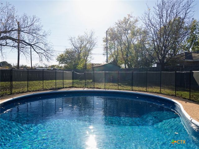 208 N 2nd Street, Copperas Cove, TX 76522