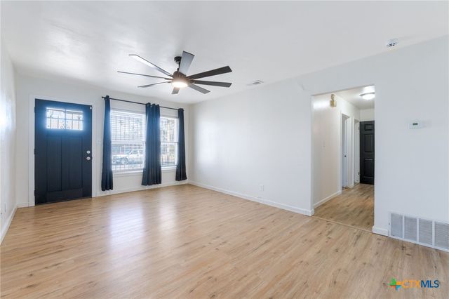 208 N 2nd Street, Copperas Cove, TX 76522