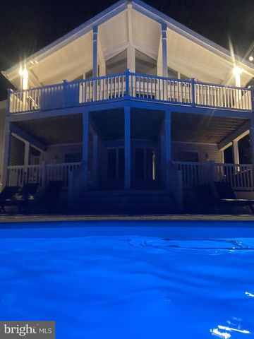 172 COUNTRY CLUB BLVD, Little Egg Harbor Twp, NJ 08087