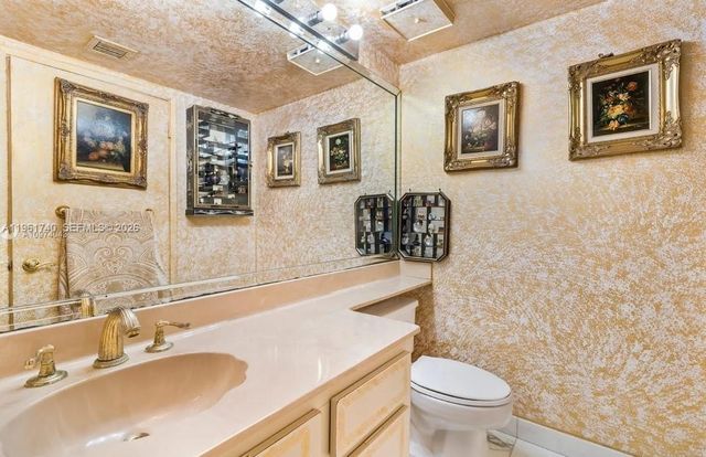 1717 N Bayshore Dr. A-3451, Miami, FL 33132