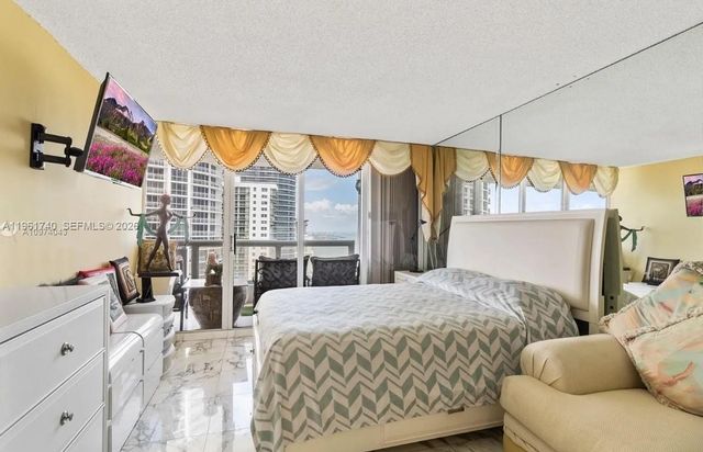 1717 N Bayshore Dr. A-3451, Miami, FL 33132