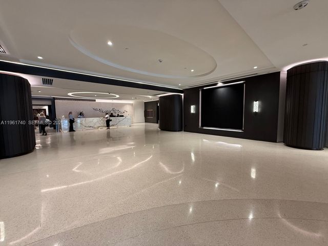 1717 N Bayshore Dr. A-3451, Miami, FL 33132