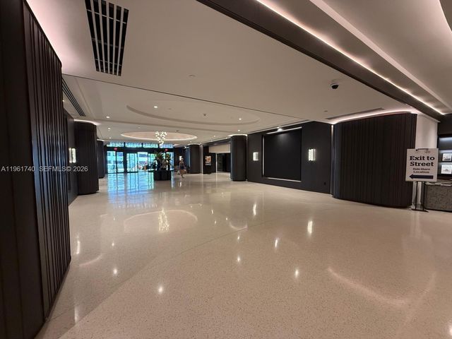 1717 N Bayshore Dr. A-3451, Miami, FL 33132