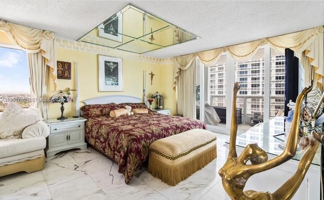 1717 N Bayshore Dr. A-3451, Miami, FL 33132