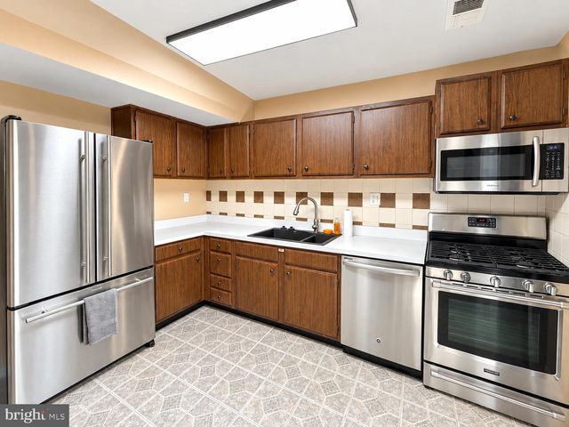 8303 NORWOOD DR, Millersville, MD 21108