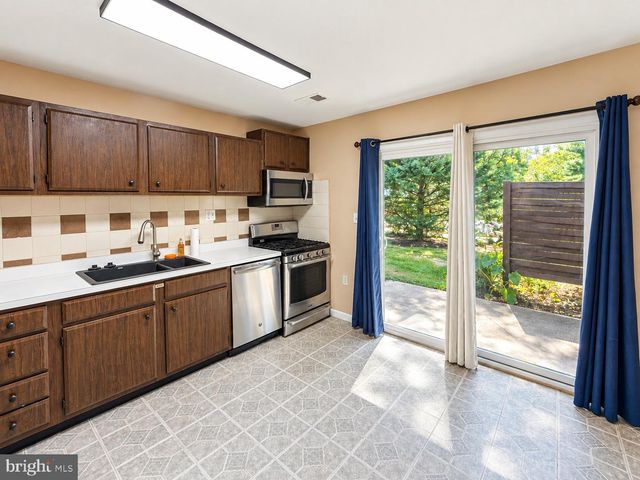 8303 NORWOOD DR, Millersville, MD 21108