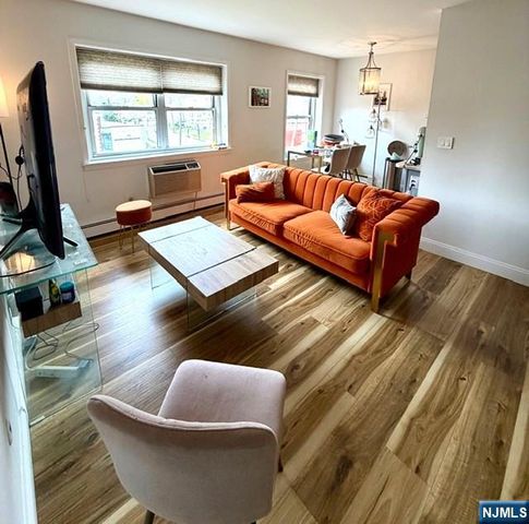 960 Main Street 15, Hackensack, NJ 07601