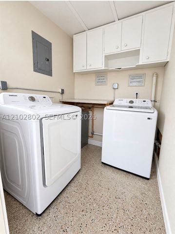 920 NE 40th St 3, Oakland Park, FL 33334