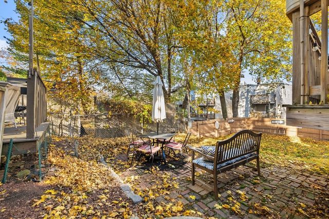 37 M St, Boston, MA 02127