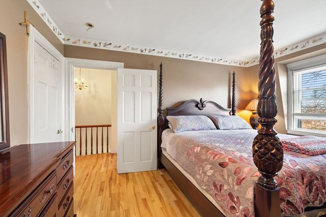 37 M St, Boston, MA 02127