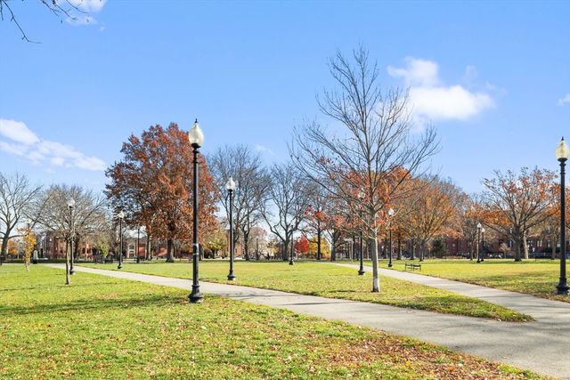 37 M St, Boston, MA 02127