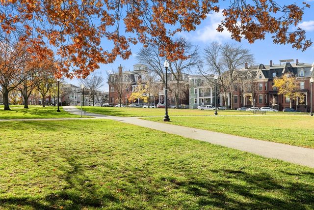 37 M St, Boston, MA 02127