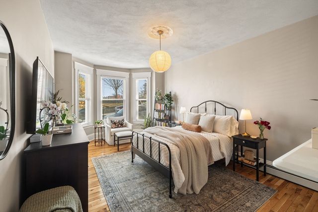 37 M St, Boston, MA 02127