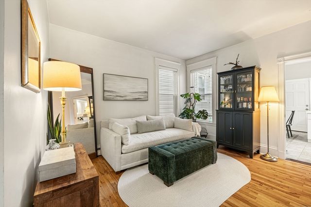 37 M St, Boston, MA 02127