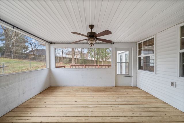 1362 Archer Pl, Clarksville, TN 37043