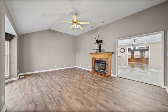 1362 Archer Pl, Clarksville, TN 37043