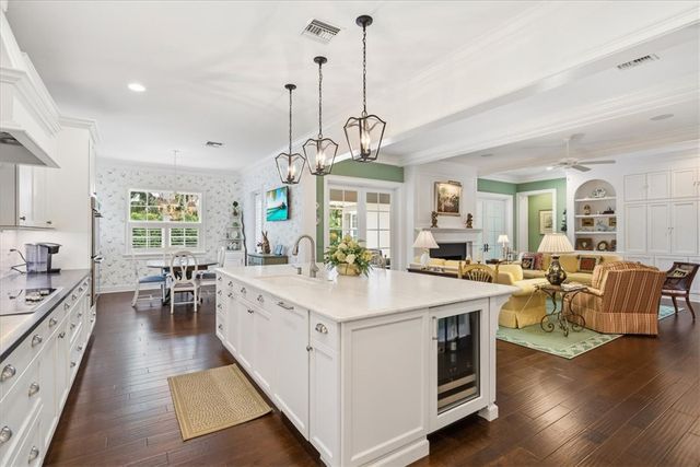 405 S Palm Island Circle, Vero Beach, FL 32963