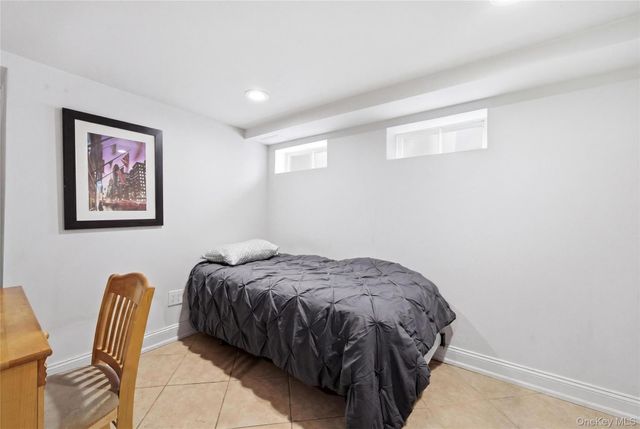 1 Ryan Court, Syosset, NY 11791