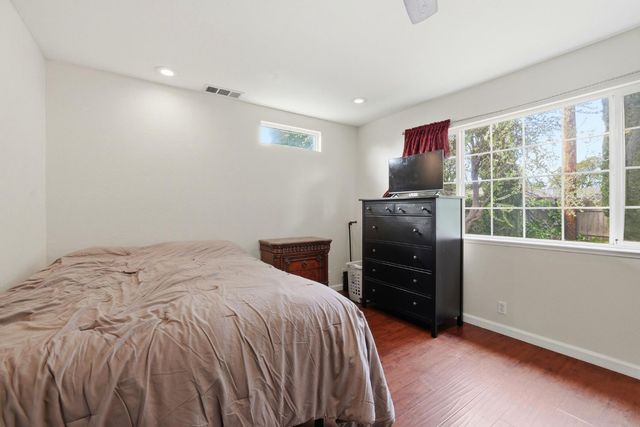 10512 Glenview Way, Rancho Cordova, CA 95670