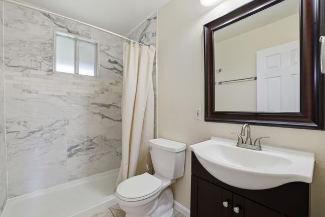 10512 Glenview Way, Rancho Cordova, CA 95670