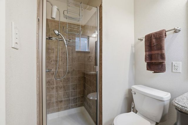 10512 Glenview Way, Rancho Cordova, CA 95670