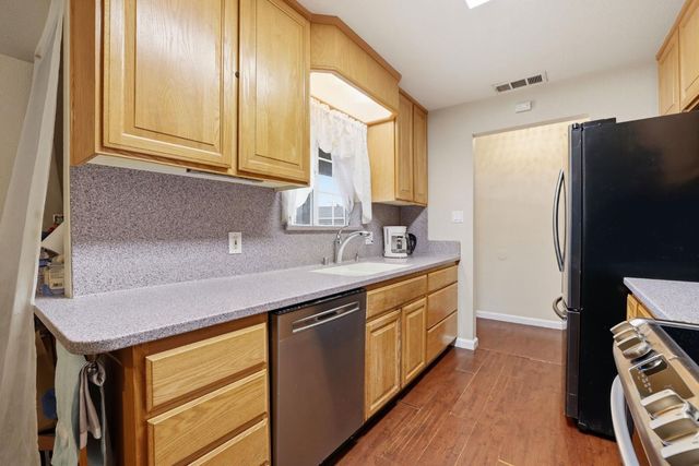 10512 Glenview Way, Rancho Cordova, CA 95670