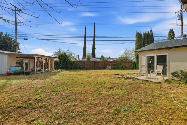 10512 Glenview Way, Rancho Cordova, CA 95670